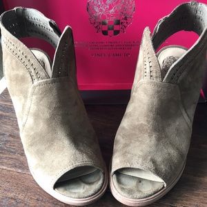 Vince Camuto peep-toe block heels